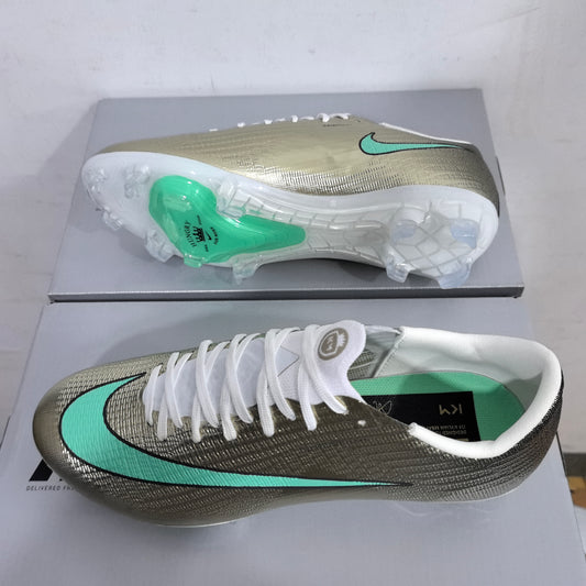 Superfly 11 Elite "Kylian Mbappé" FG