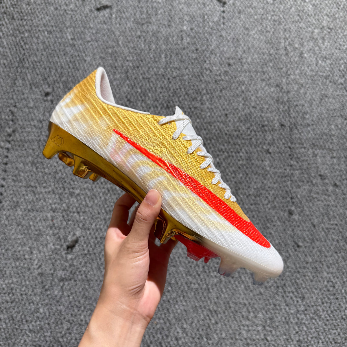 Superfly 11 Elite FG CR7 Gold Scorpion
